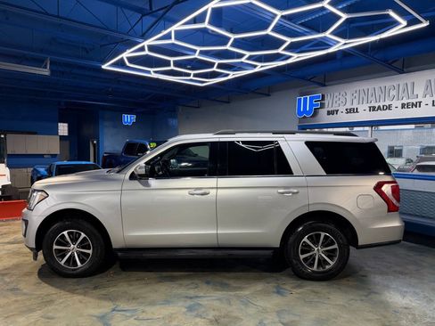 Used 2018 Ford Expedition XLT AWD/4WD image 13