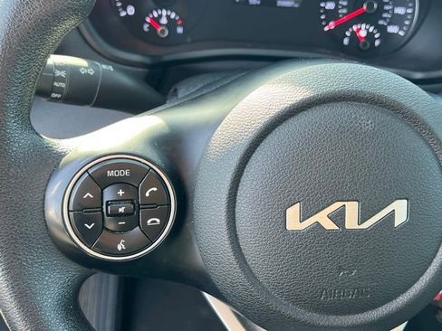 Certified 2022 Kia Soul LX w/ Technology Package image 24