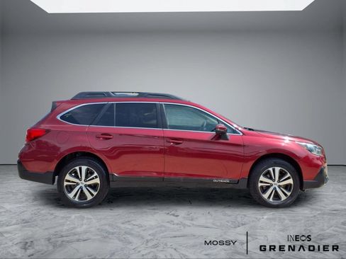 Used 2019 Subaru Outback 2.5i Limited AWD/4WD image 8