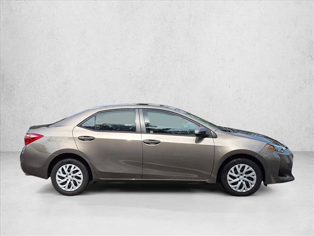Used 2019 Toyota Corolla LE FWD image 4