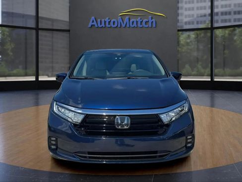 Used 2024 Honda Odyssey Touring image 2