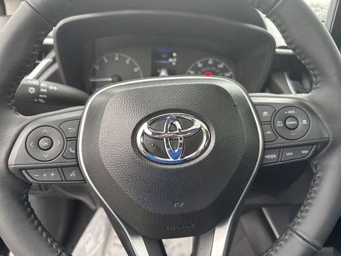 New 2025 Toyota Corolla Cross LE image 18
