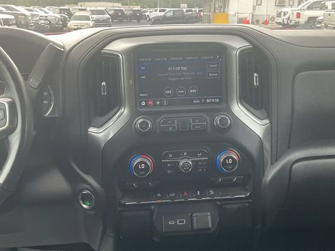 Used 2020 Chevrolet Silverado 1500 LT w/ All-Star Edition AWD/4WD image 19