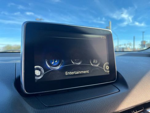 Used 2017 Toyota Yaris iA image 27