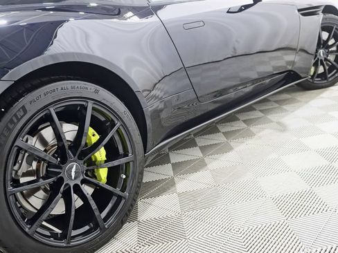 Used 2019 Aston Martin DB11 AMR RWD image 11