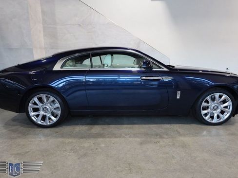 Used 2019 Rolls-Royce Wraith Coupe image 45