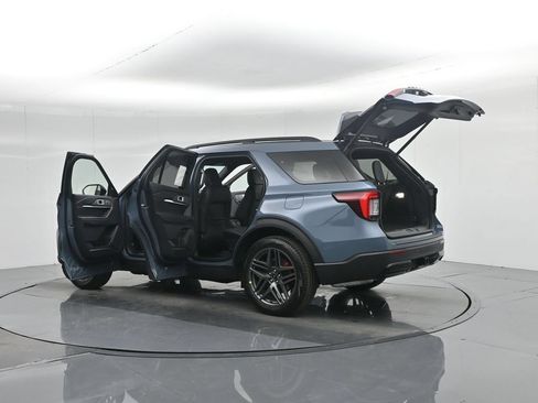 New 2026 Ford Explorer ST-Line RWD image 37