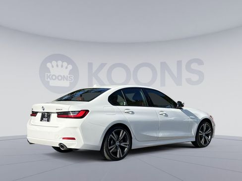 Used 2023 BMW 330i xDrive Sedan w/ Premium Package image 5