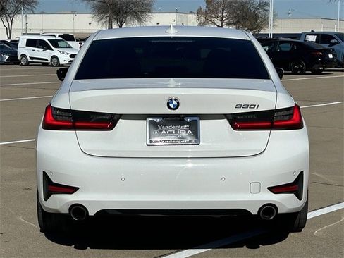Used 2019 BMW 330i Sedan w/ Convenience Package image 6