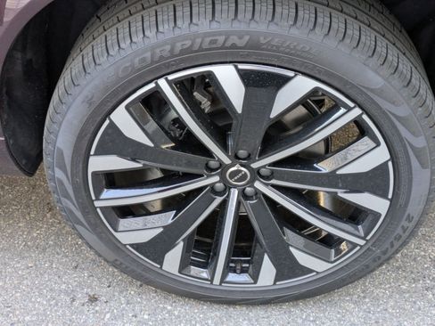 New 2026 Volvo XC90 B6 Ultra w/ Protection Package AWD/4WD image 16