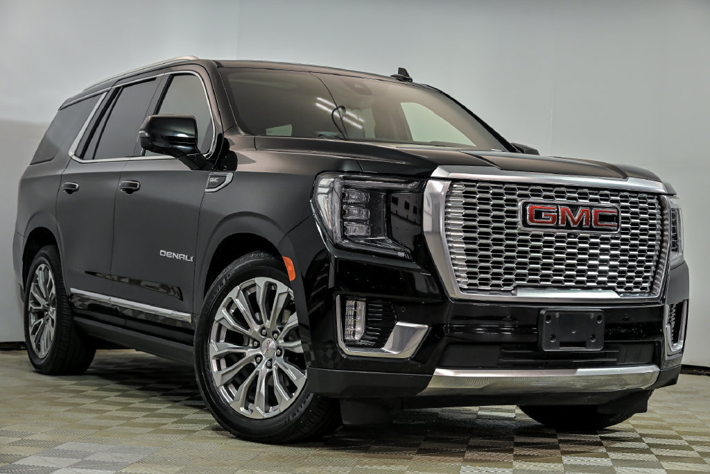Used 2017 GMC Yukon XL Denali w/ Open Road Package AWD/4WD image 1