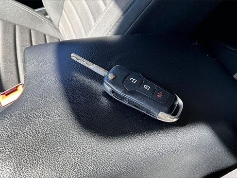 Used 2022 Ford Ranger XLT w/ Equipment Group 301A Mid image 11