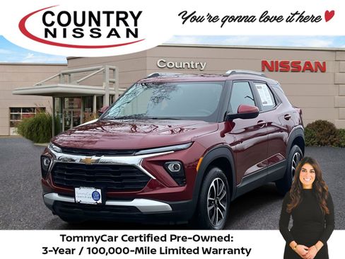 Used 2025 Chevrolet TrailBlazer LT w/ Convenience Package image 1