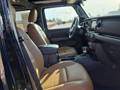 Used 2023 Jeep Wrangler Unlimited Sahara w/ Cold Weather Group image 4