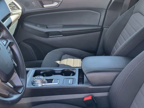 Used 2022 Ford Edge SE w/ Black Appearance Package AWD/4WD image 26