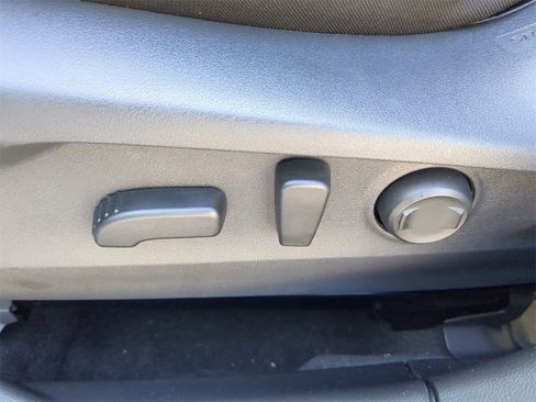 Certified 2025 Subaru Outback Premium image 19