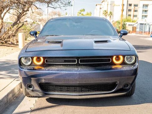 Used 2016 Dodge Challenger SXT RWD image 8