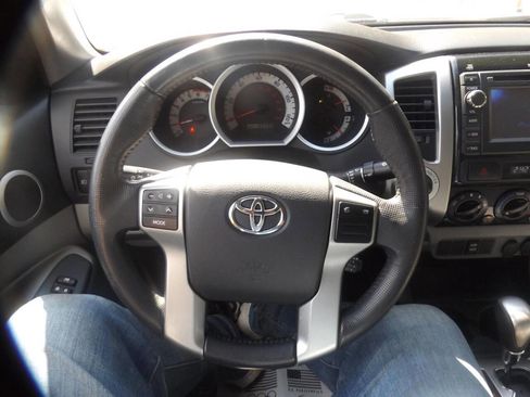 Used 2013 Toyota Tacoma 4x4 Double Cab image 13