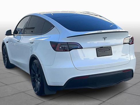 Used 2024 Tesla Model Y Performance image 10