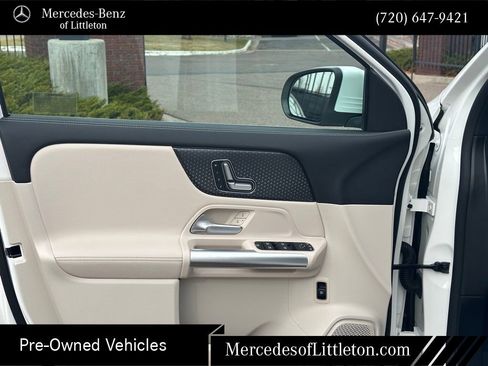 Used 2025 Mercedes-Benz GLA 250 4MATIC image 13