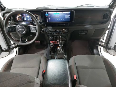 Used 2024 Jeep Wrangler Unlimited Rubicon w/ Safety Group AWD/4WD image 9