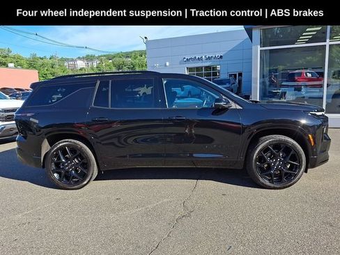 Used 2024 Chevrolet Traverse RS AWD/4WD image 10
