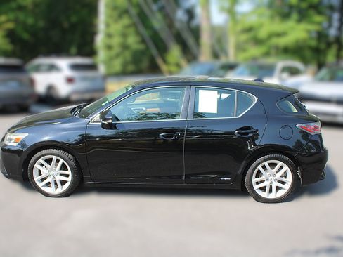 Used 2016 Lexus CT 200h FWD image 5