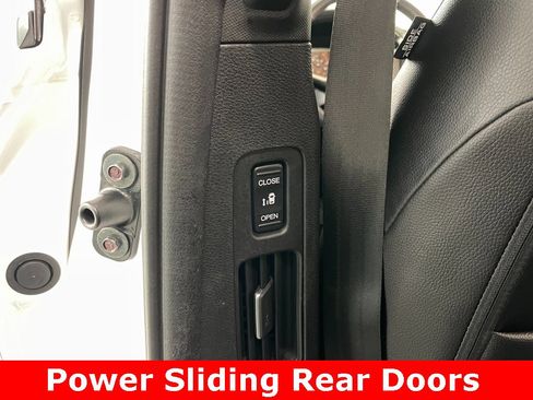 Used 2024 Honda Odyssey Sport image 41