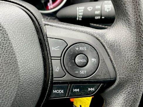 Used 2023 Toyota RAV4 LE image 27