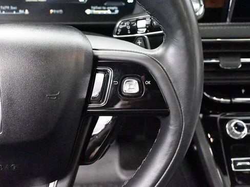 Used 2022 Lincoln Corsair Reserve w/ Equipment Group 201A image 32