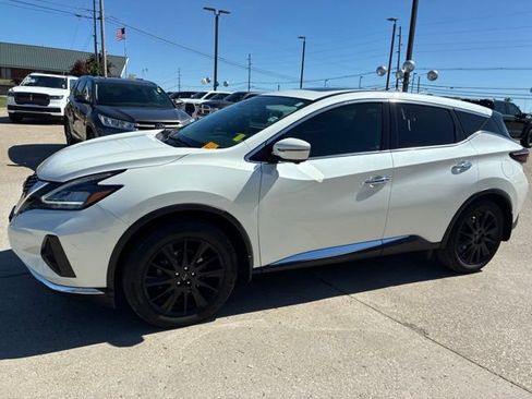 Used 2023 Nissan Murano SL w/ SL Moonroof Package FWD image 3