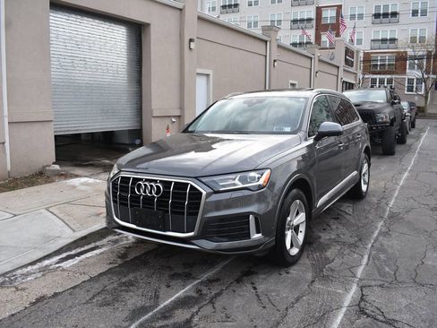 Used 2022 Audi Q7 2.0T Premium image 2