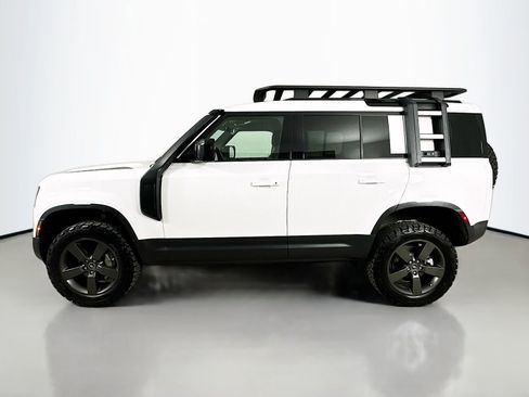 Used 2025 Land Rover Defender 110 S AWD/4WD image 8