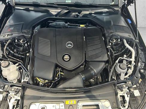 Used 2025 Mercedes-Benz C 300 4MATIC Sedan image 18