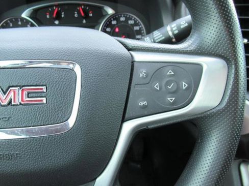 Certified 2023 GMC Acadia SLE w/ Driver Convenience Package FWD image 24
