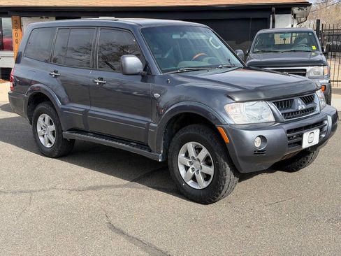 Used 2006 Mitsubishi Montero Limited AWD/4WD image 23