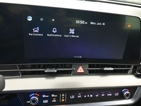 Certified 2023 Kia Sportage SX image 24