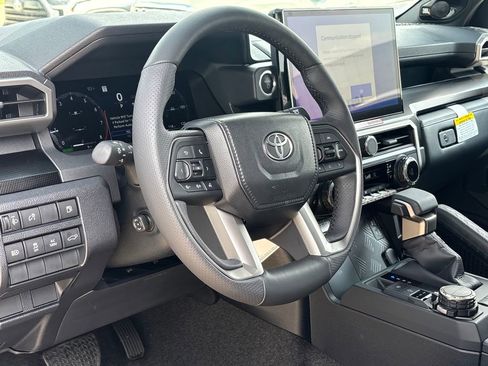 New 2026 Toyota 4Runner Limited AWD/4WD image 7