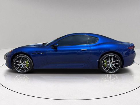 Used 2024 Maserati GranTurismo Modena image 2