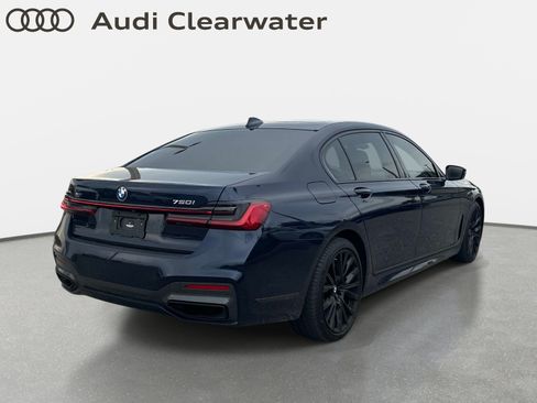 Used 2022 BMW 750Li xDrive AWD/4WD image 3