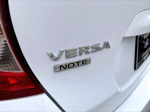 Used 2017 Nissan Versa Note SV image 31