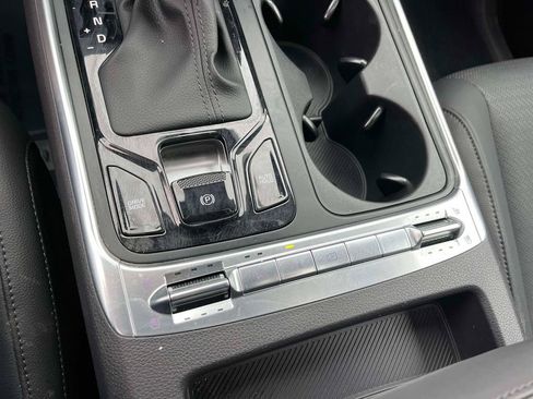 Certified 2026 Kia Carnival SX Prestige FWD image 22
