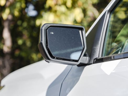 New 2026 GMC Canyon Denali image 11