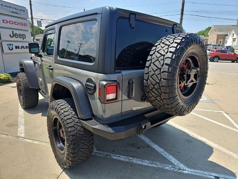 Used 2021 Jeep Wrangler Rubicon AWD/4WD image 12