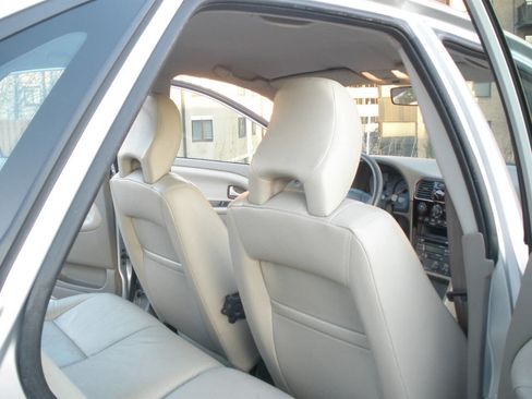 Used 2003 Volvo S40 image 33