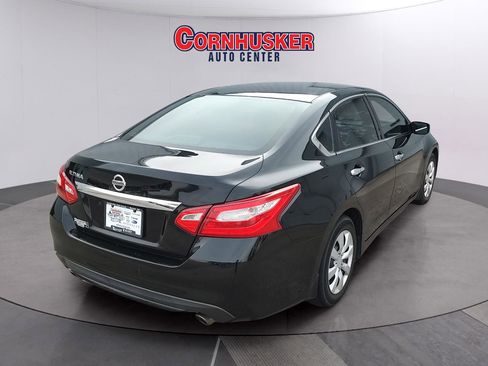 Used 2016 Nissan Altima 2.5 S w/ Power Driver Seat Package image 8