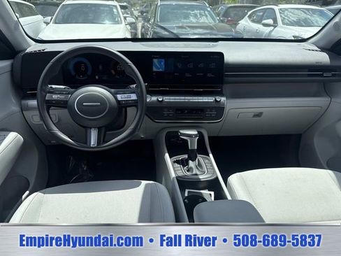 Used 2024 Hyundai Kona SEL AWD/4WD image 13