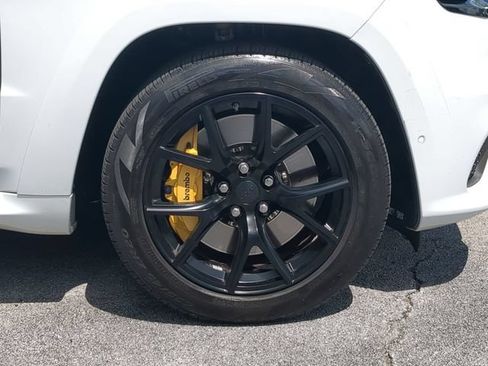 Used 2019 Jeep Grand Cherokee Trackhawk AWD/4WD image 11