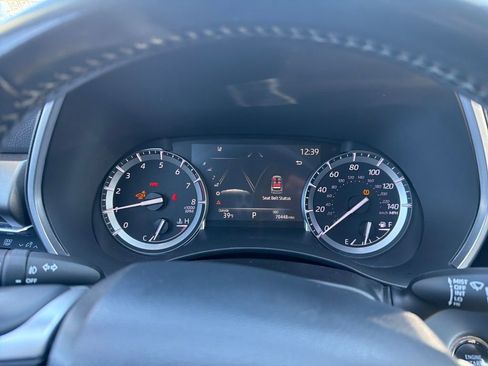 Used 2022 Toyota Highlander Limited image 16