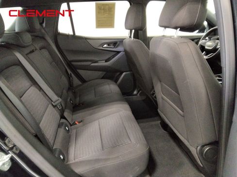 Used 2025 Chevrolet Equinox LT image 34